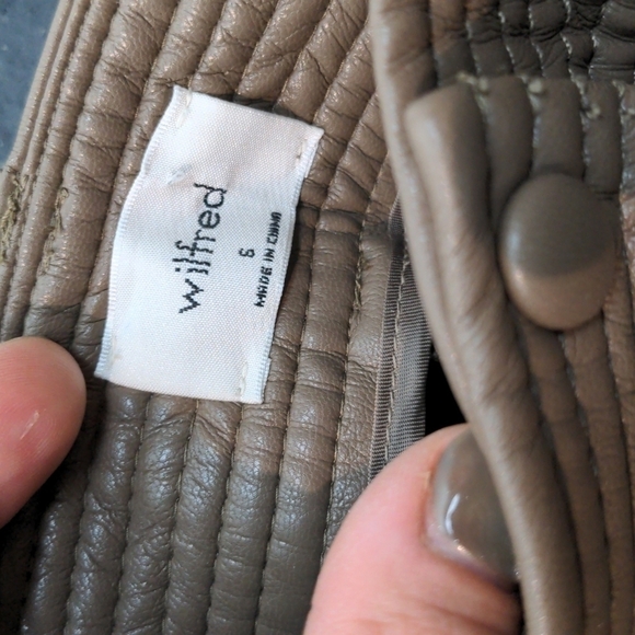 WILFRED Aritzia Funk Pant faux leather high rise size 6 - Picture 12 of 12